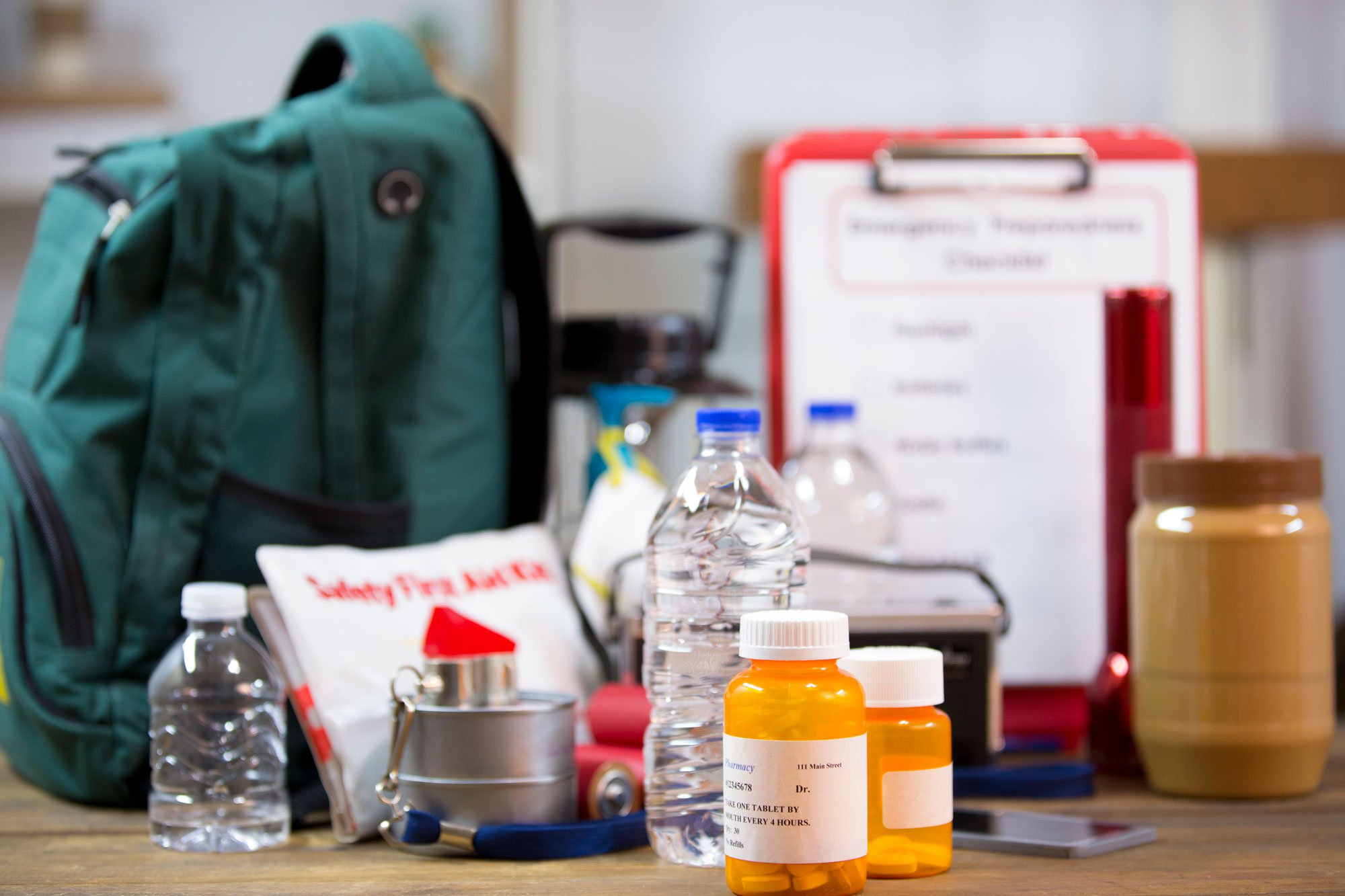 Emergency Preparedness for Seniors: Essential Items for Your Emergency ...